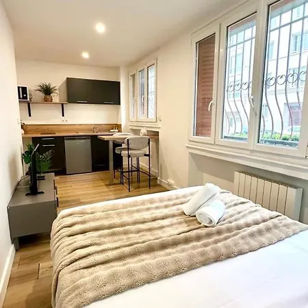 Montaland 1 - - Gratte Ciel Apartment